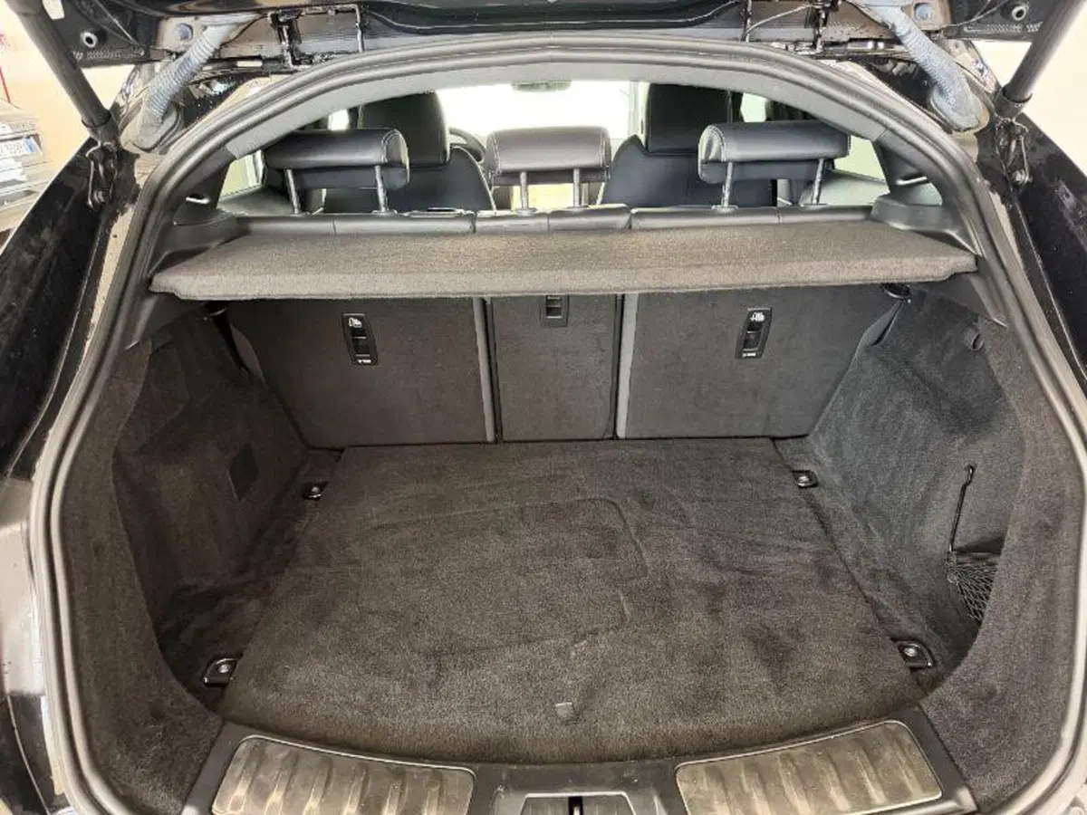 Jaguar E-Pace usata a Venezia (13)