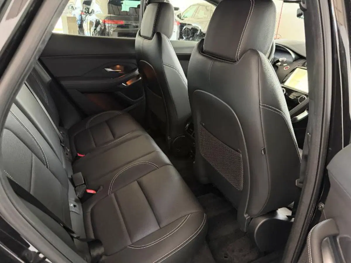Jaguar E-Pace usata a Venezia (14)