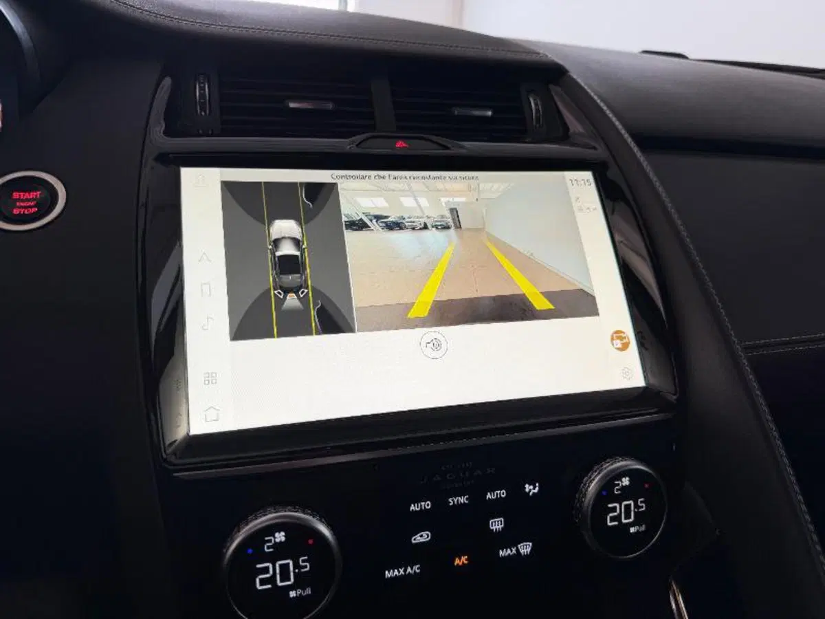 Jaguar E-Pace usata a Venezia (20)