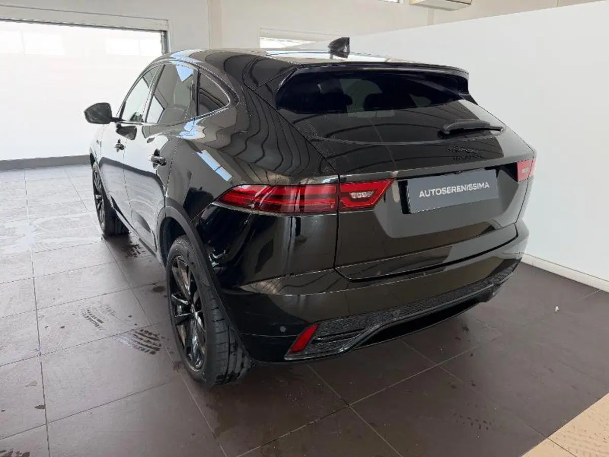 Jaguar E-Pace usata a Venezia (3)