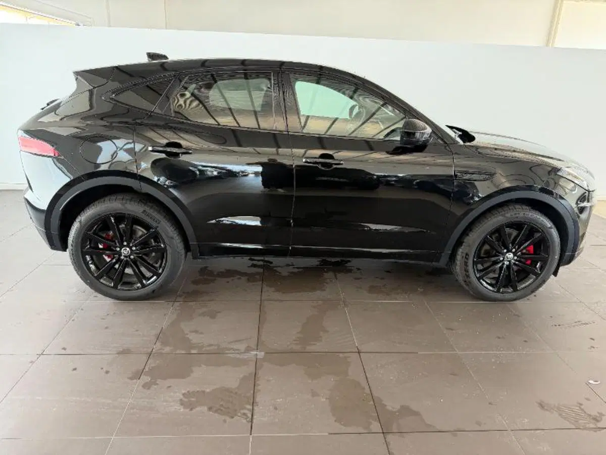 Jaguar E-Pace usata a Venezia (5)