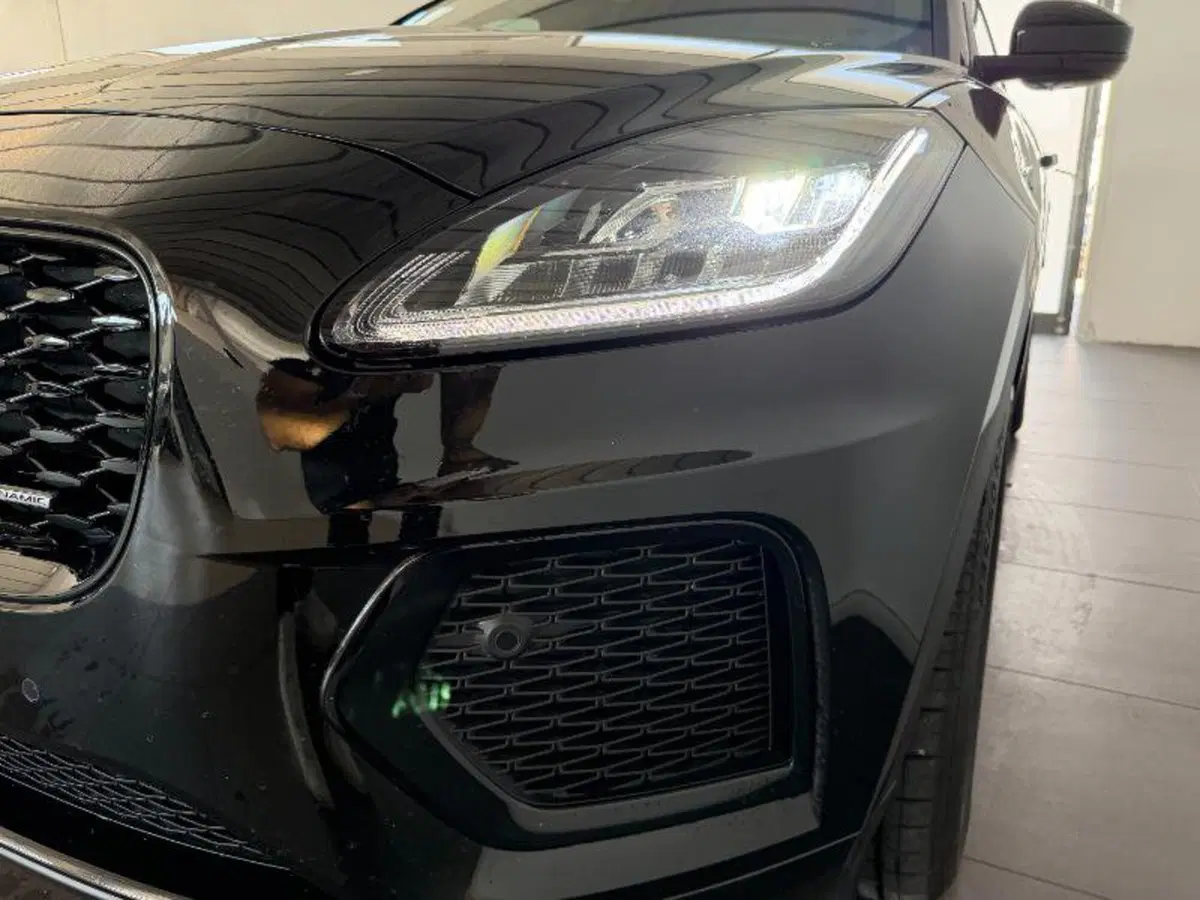Jaguar E-Pace usata a Venezia (8)
