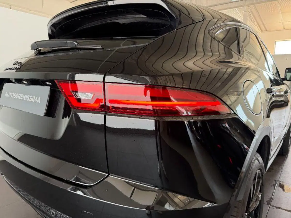 Jaguar E-Pace usata a Venezia (9)