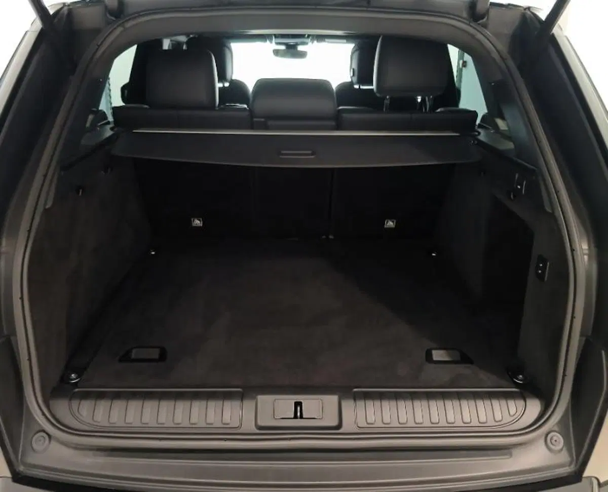 Land Rover Range Rover Sport usata a Venezia (12)