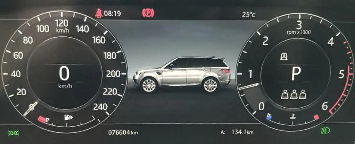 Land Rover Range Rover Sport usata a Venezia (16)