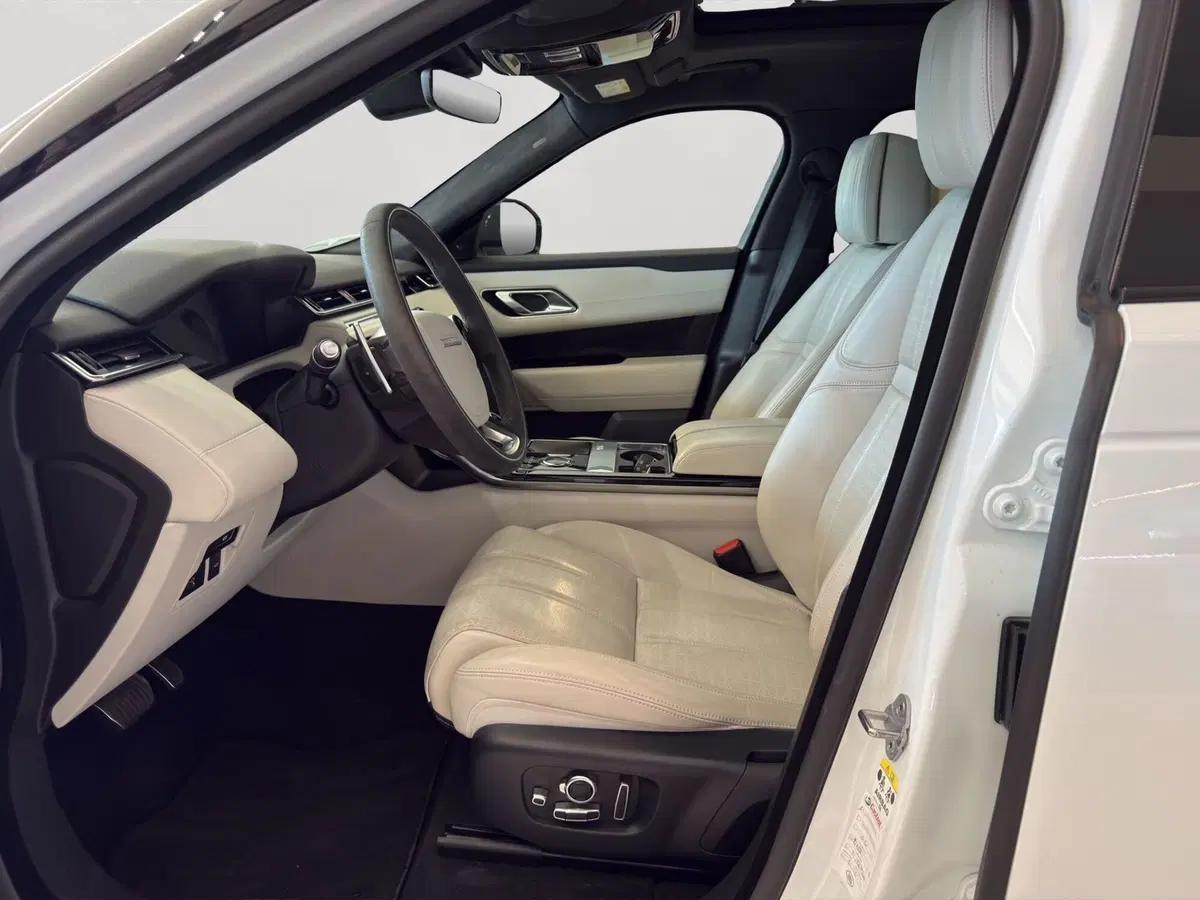 Land Rover Range Rover Velar usata a Latina (11)