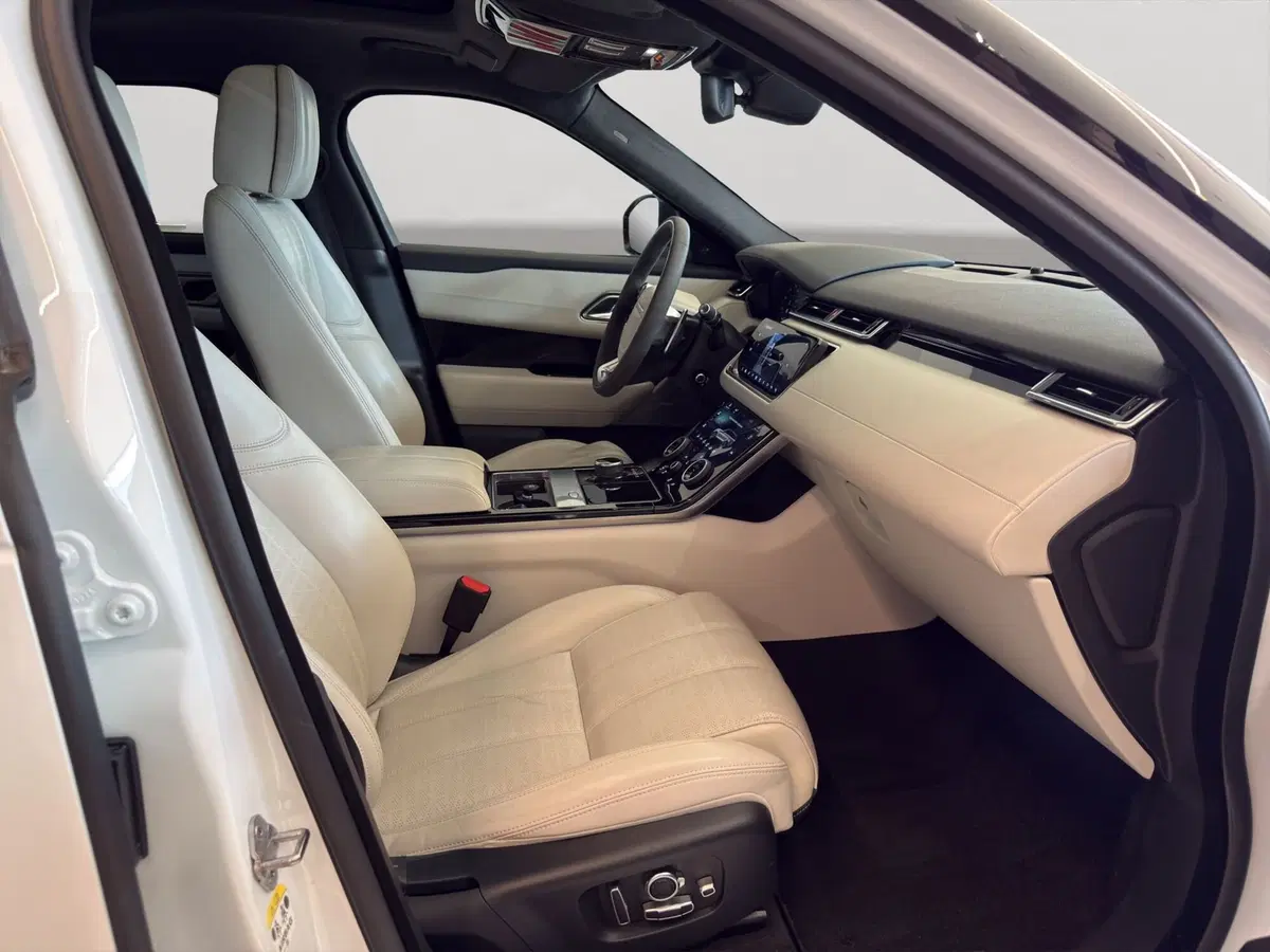 Land Rover Range Rover Velar usata a Latina (3)