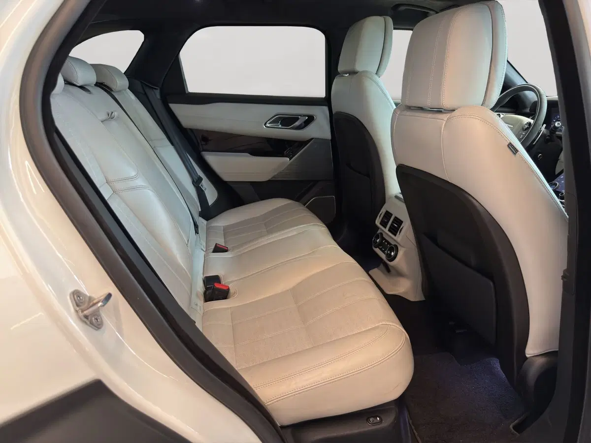 Land Rover Range Rover Velar usata a Latina (5)