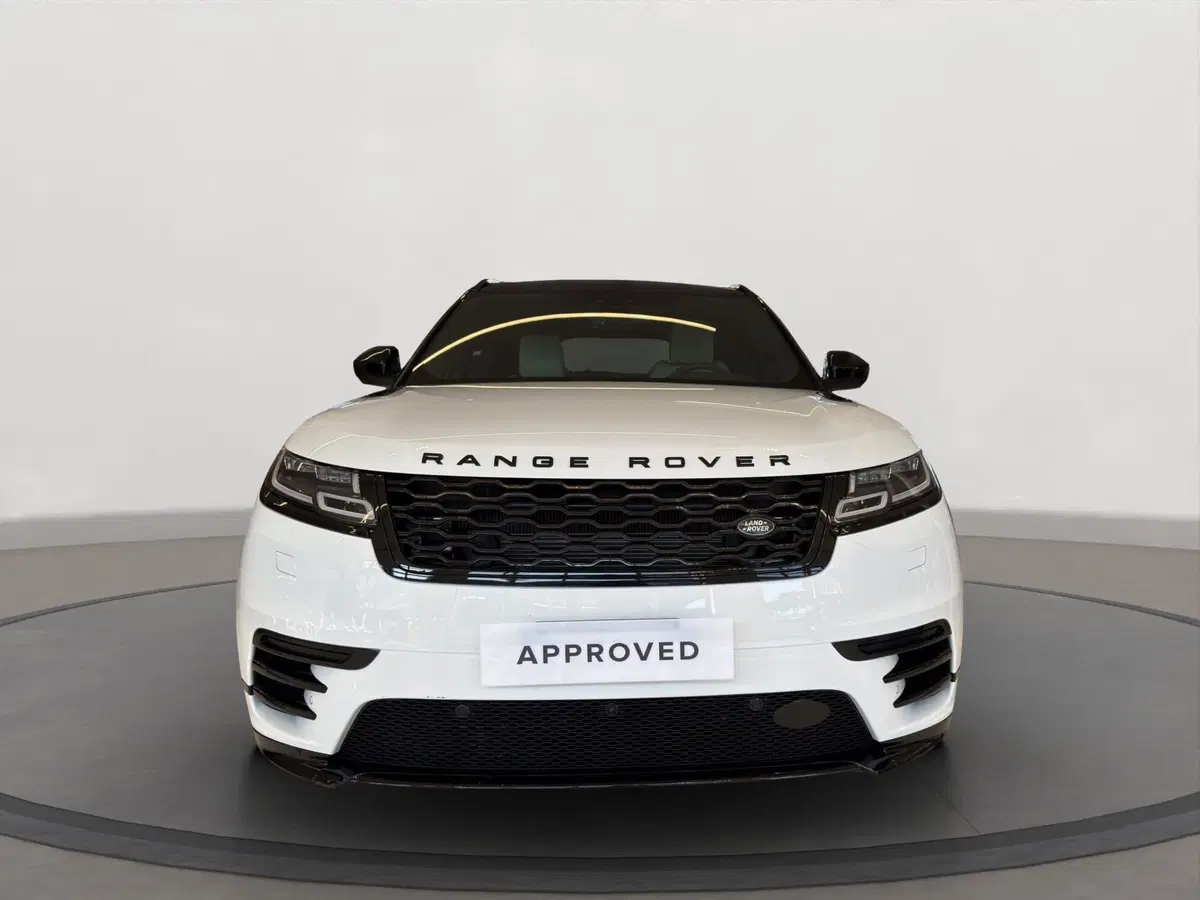 Land Rover Range Rover Velar usata a Latina (8)