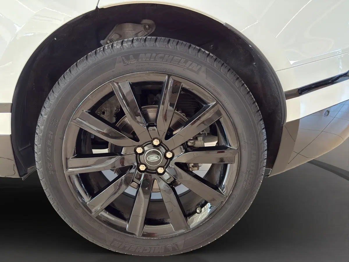 Land Rover Range Rover Velar usata a Latina (9)
