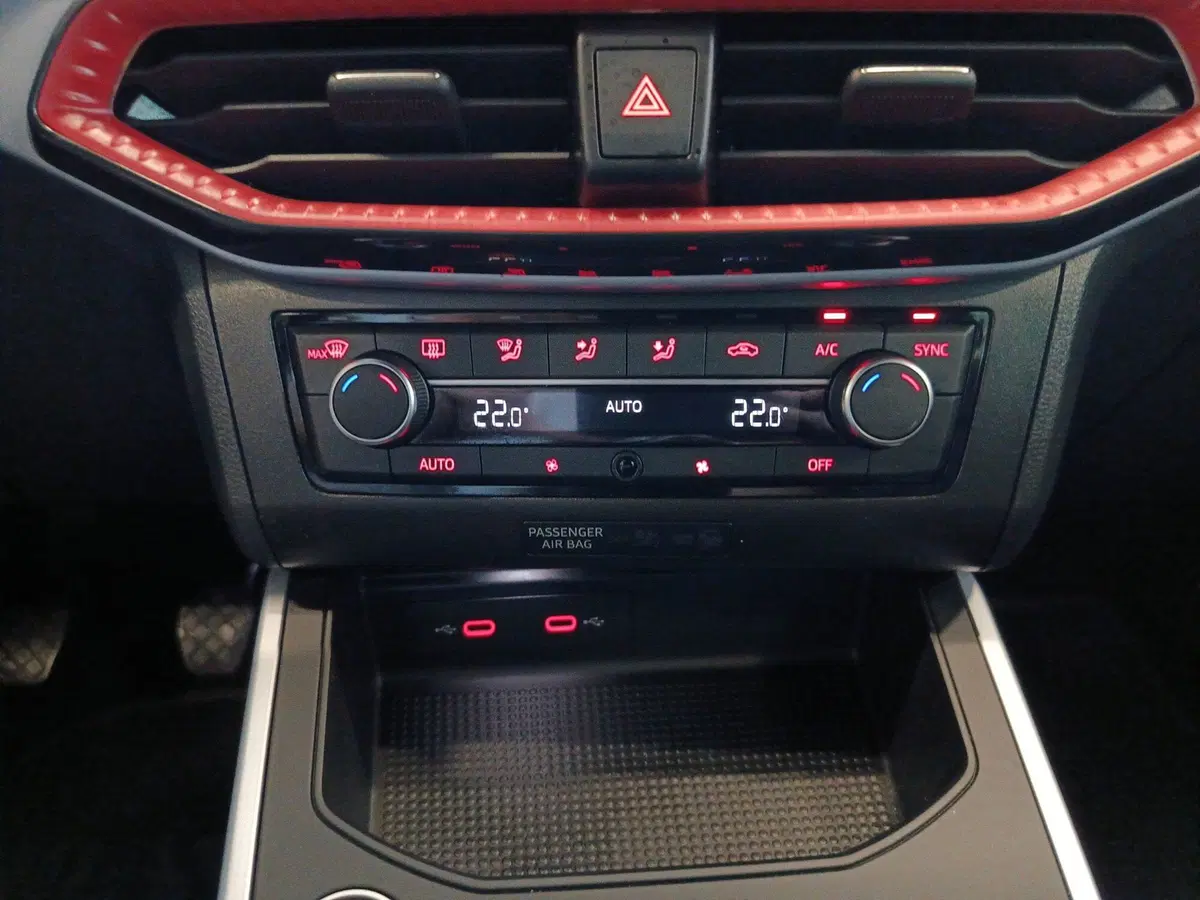 SEAT Arona usata a Varese (14)