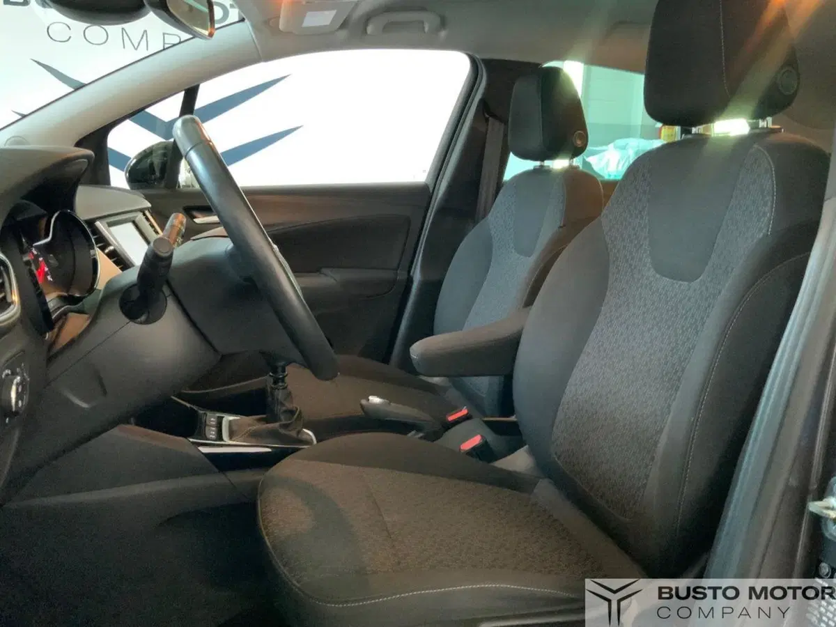 Opel Crossland usata a Varese (9)