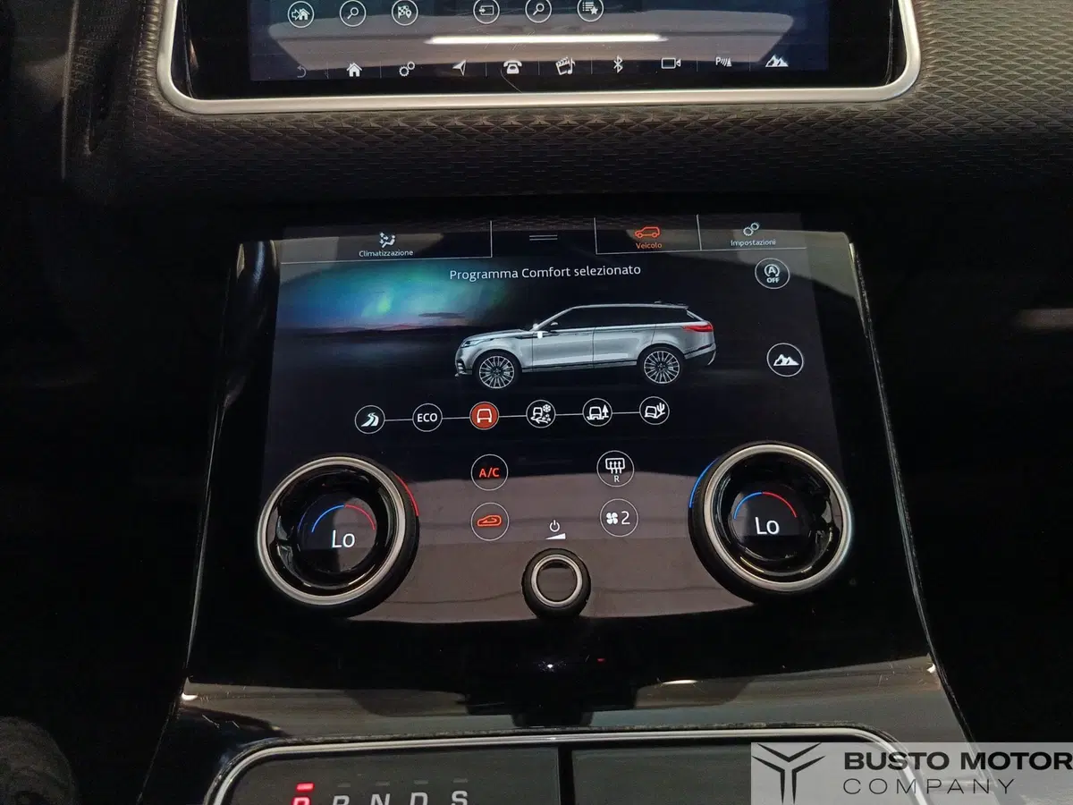 Land Rover Range Rover Velar usata a Varese (14)
