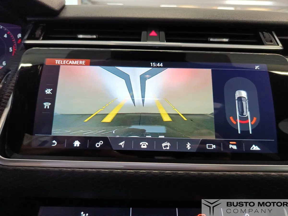 Land Rover Range Rover Velar usata a Varese (15)