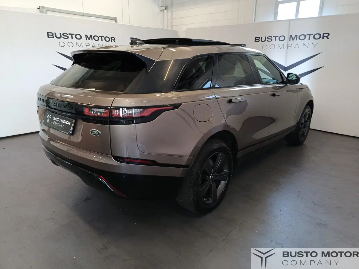 Land Rover Range Rover Velar usata a Varese (4)