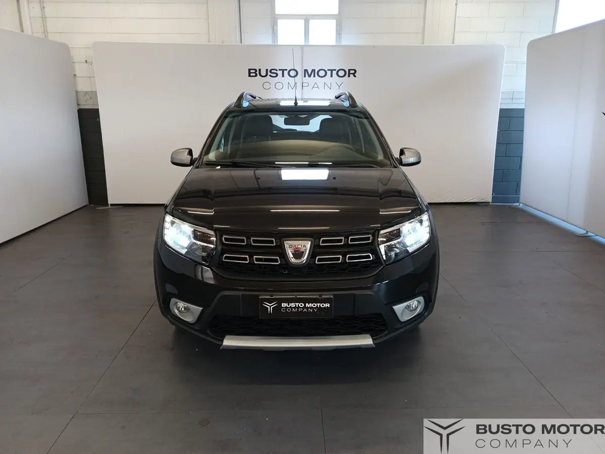 Dacia Sandero usata a Varese (2)