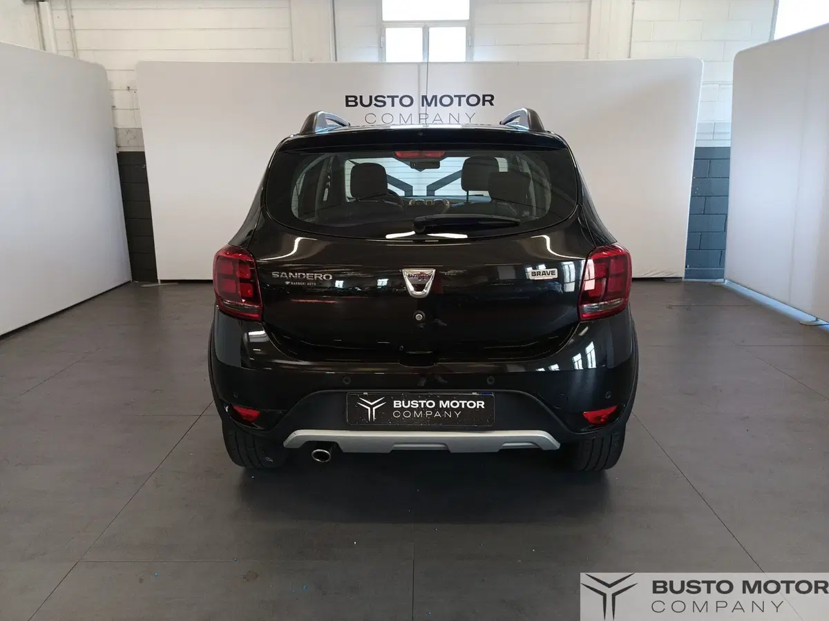 Dacia Sandero usata a Varese (5)