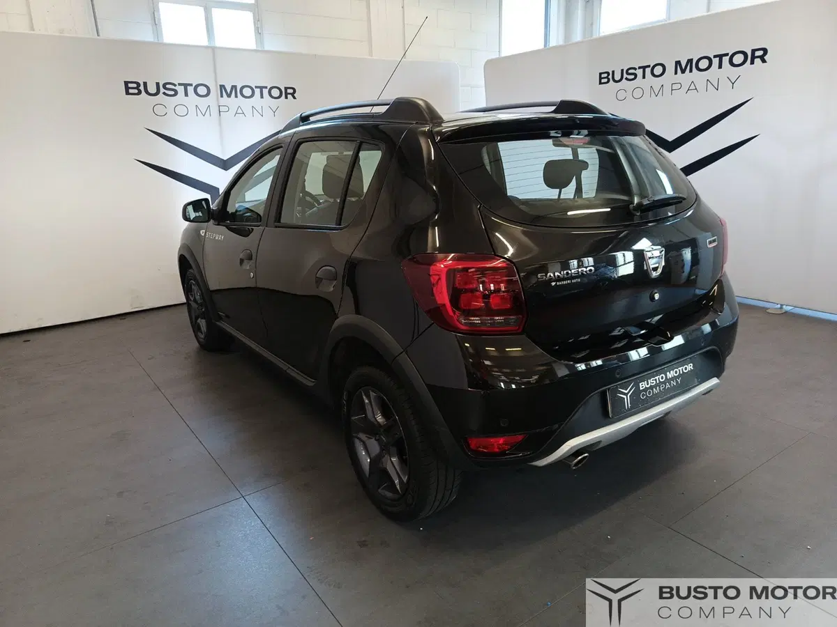 Dacia Sandero usata a Varese (6)