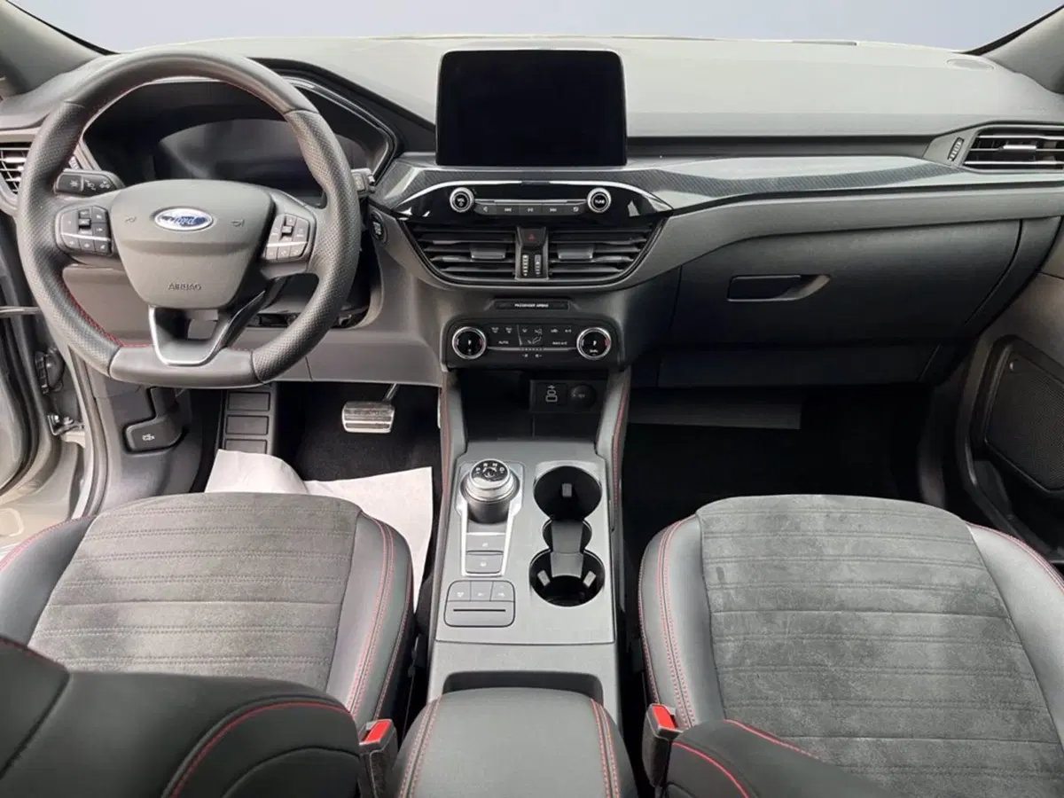 Ford Kuga usata a Milano (12)