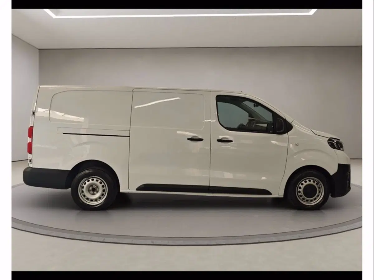 Toyota Proace usata a Catania (7)