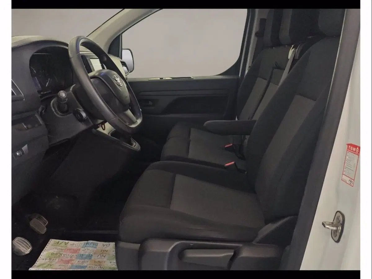 Toyota Proace usata a Catania (9)