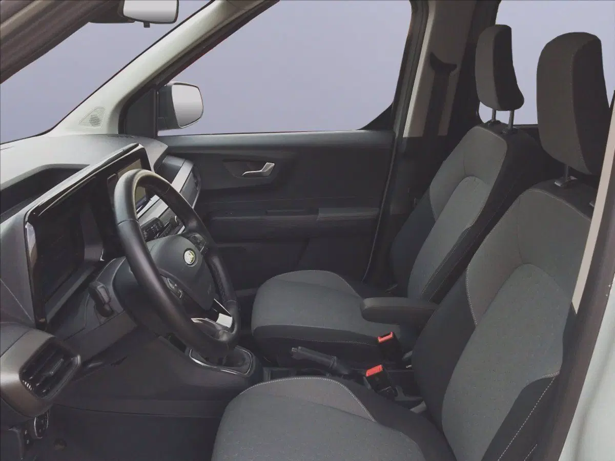 Ford Tourneo Courier usata a Milano (8)