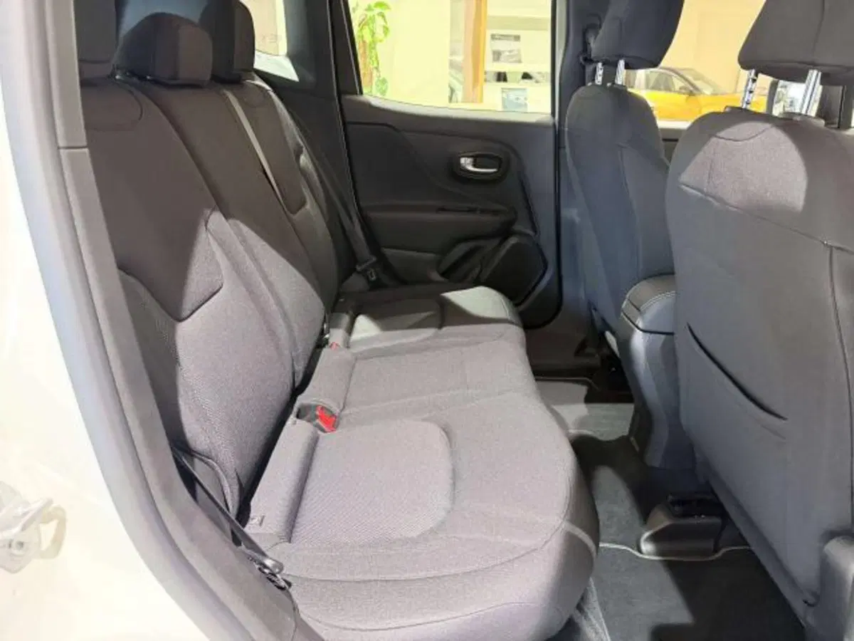 Jeep Renegade usata a Savona (15)