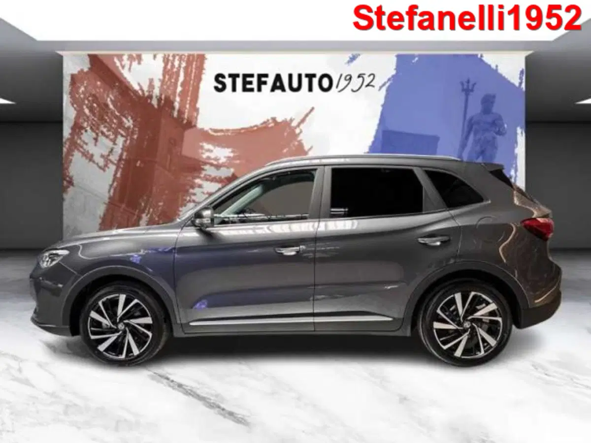 Mg ZS EV nuova a Bologna (3)