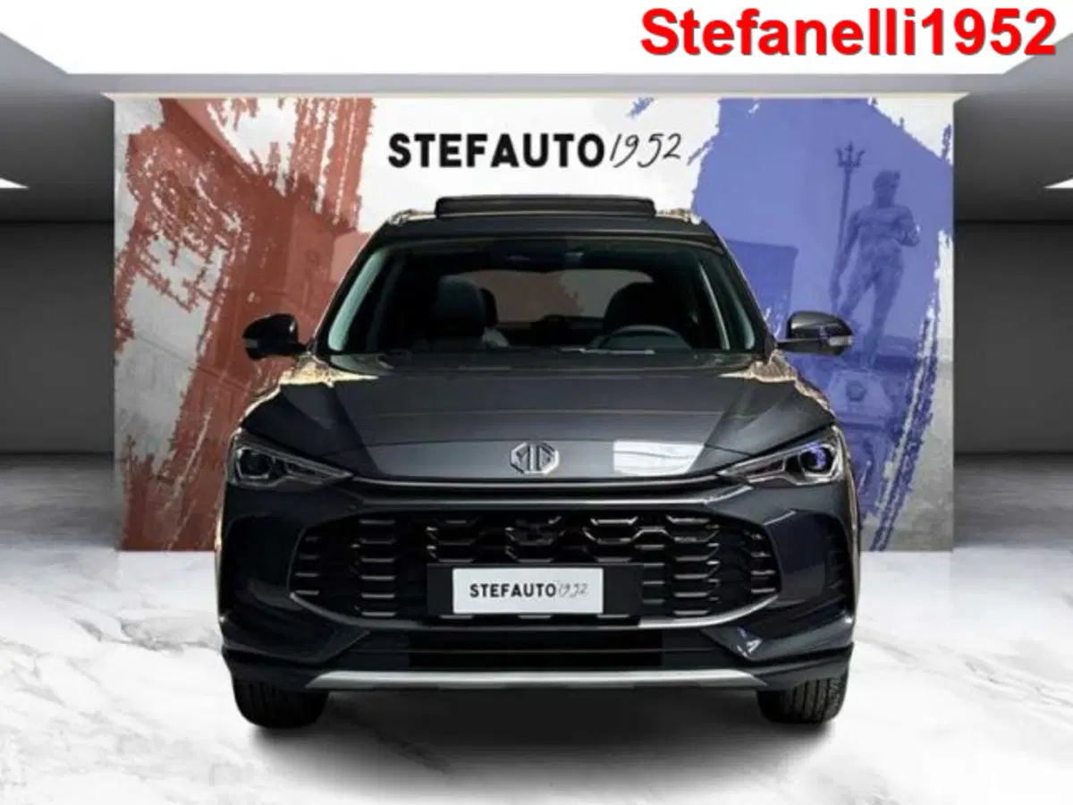 Mg ZS EV nuova a Bologna (4)