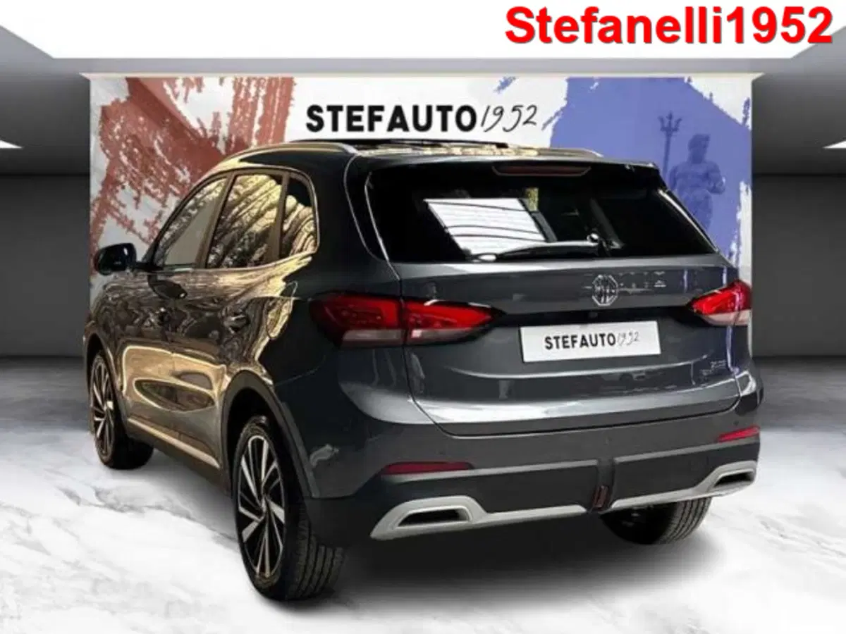 Mg ZS EV nuova a Bologna (5)