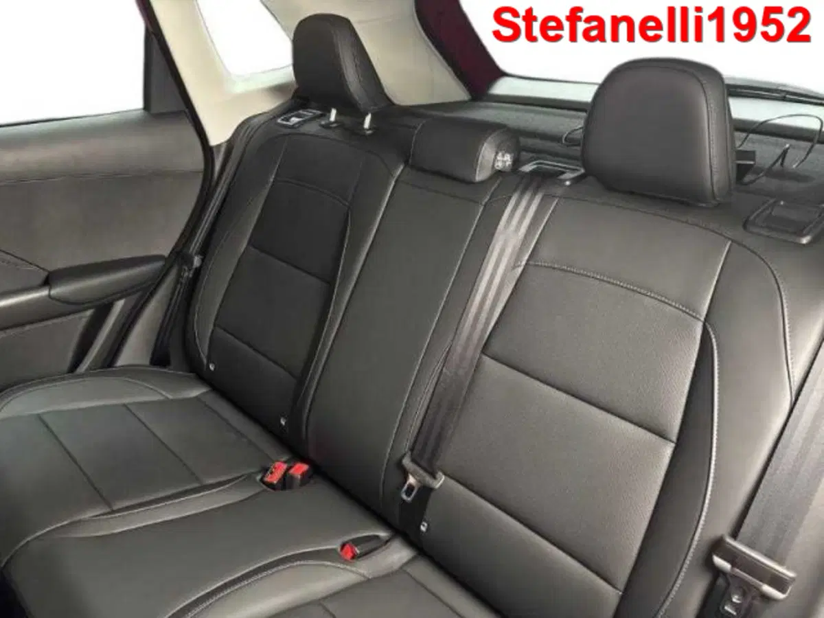Mg ZS EV nuova a Bologna (9)