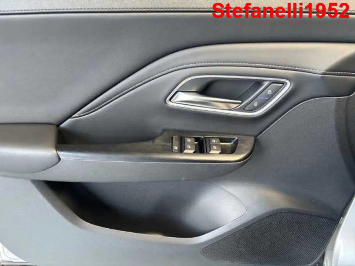 Mg ZS EV nuova a Bologna (10)