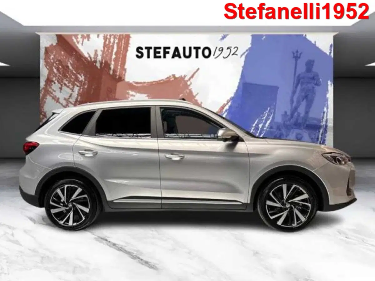 Mg ZS EV nuova a Bologna (2)