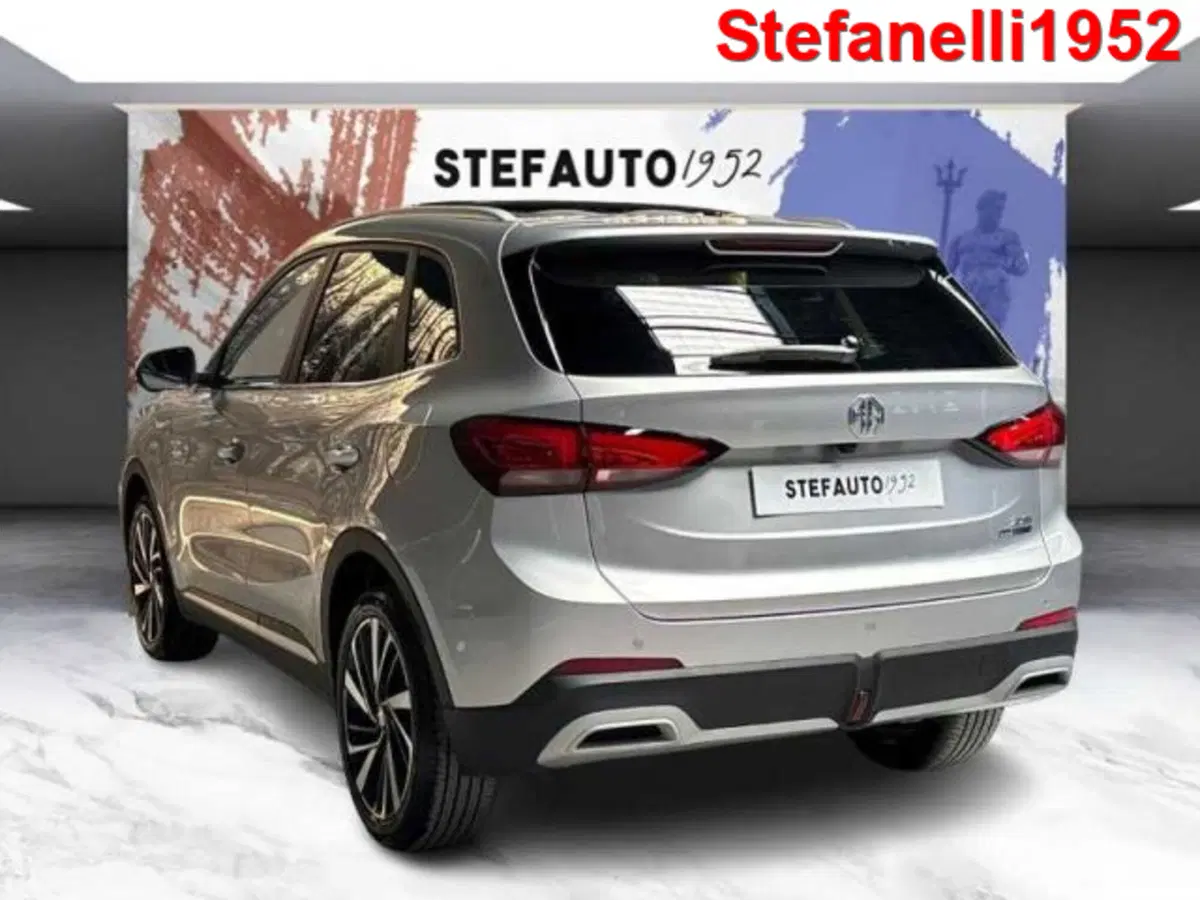 Mg ZS EV nuova a Bologna (5)