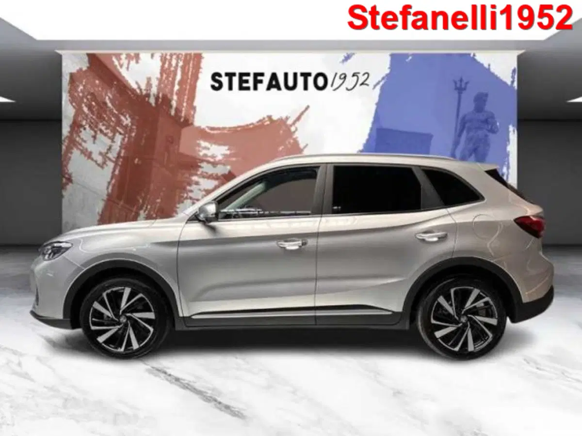 Mg ZS EV nuova a Bologna (3)