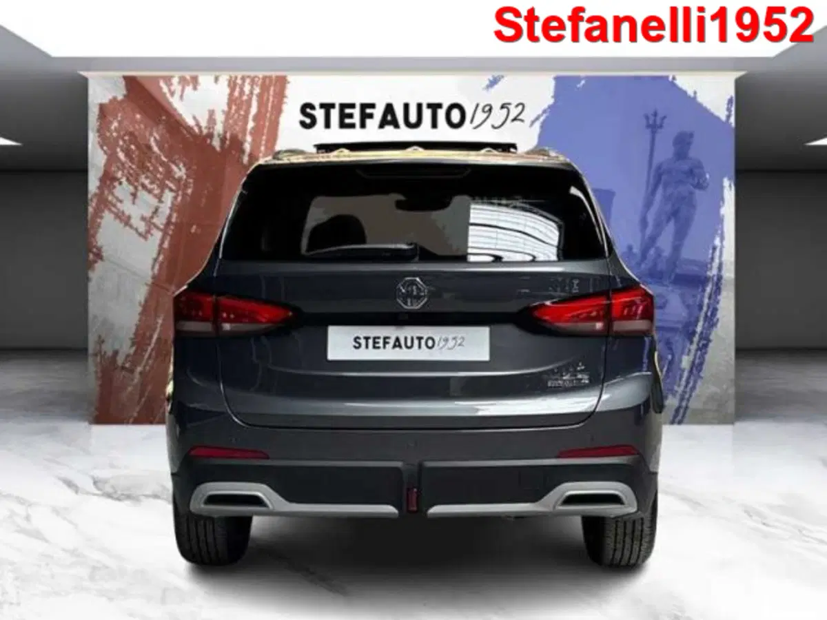 Mg ZS EV nuova a Bologna (6)