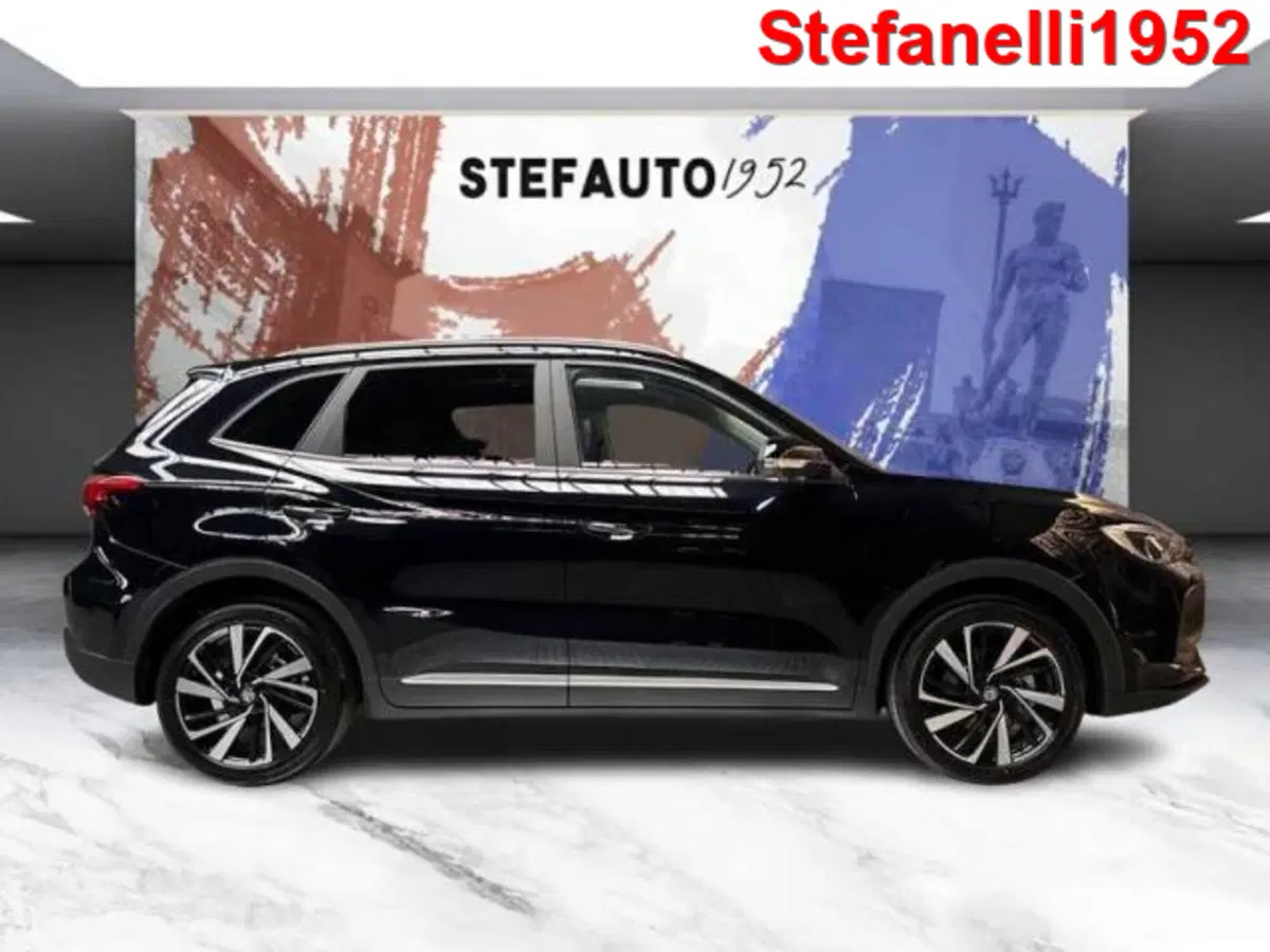 Mg ZS EV nuova a Bologna (2)
