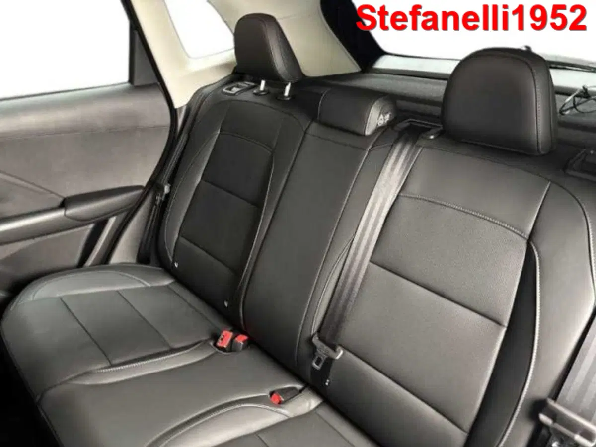 Mg ZS EV nuova a Bologna (9)