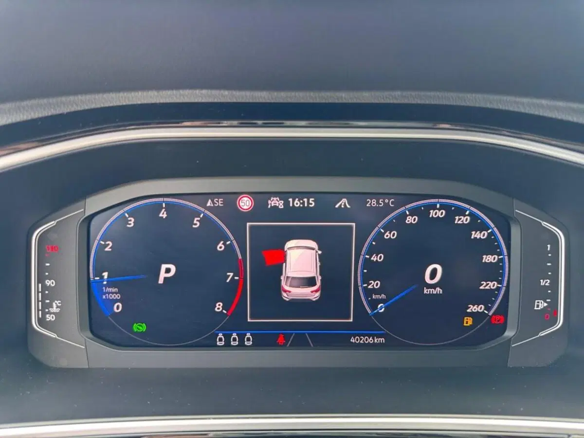 Volkswagen T-Roc usata a Ravenna (13)