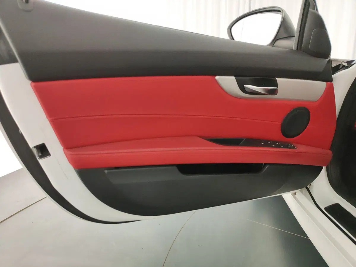 BMW Z4 Cabrio usata a Perugia (9)