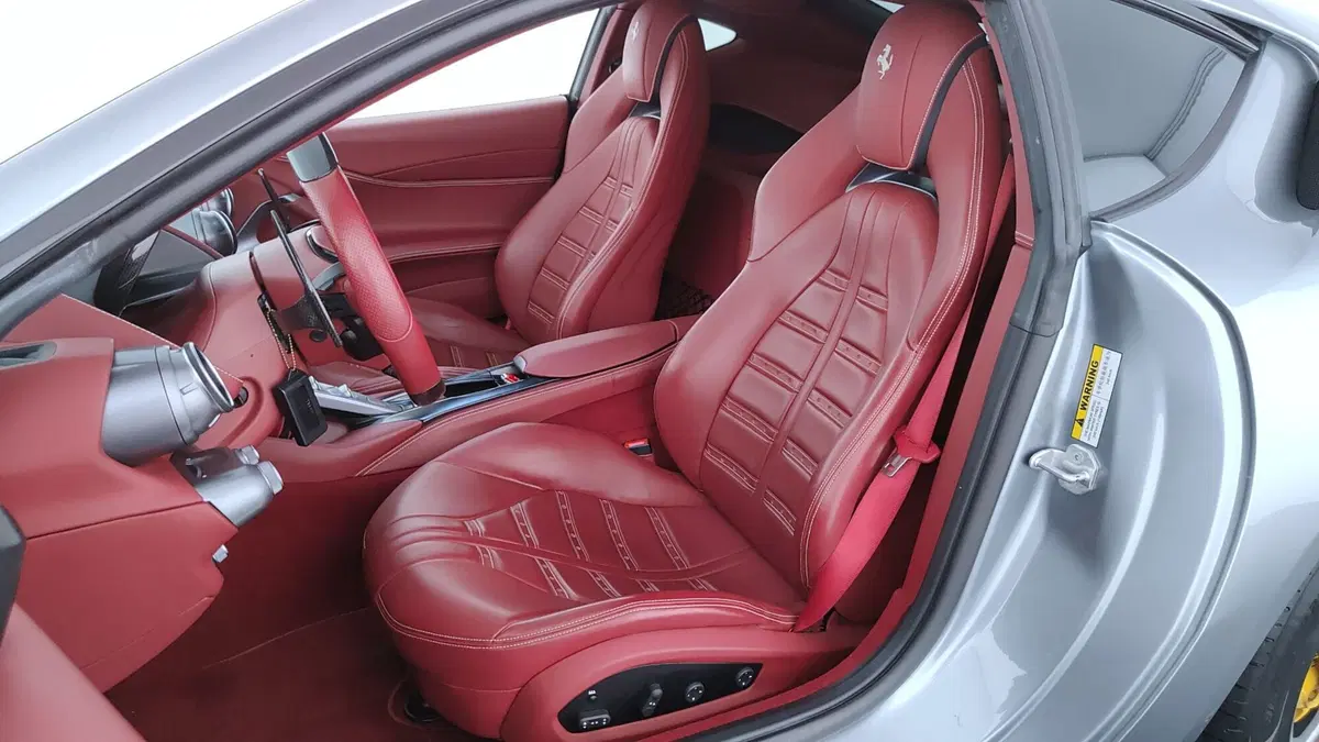 Ferrari 812 Coupé usata a Perugia (13)
