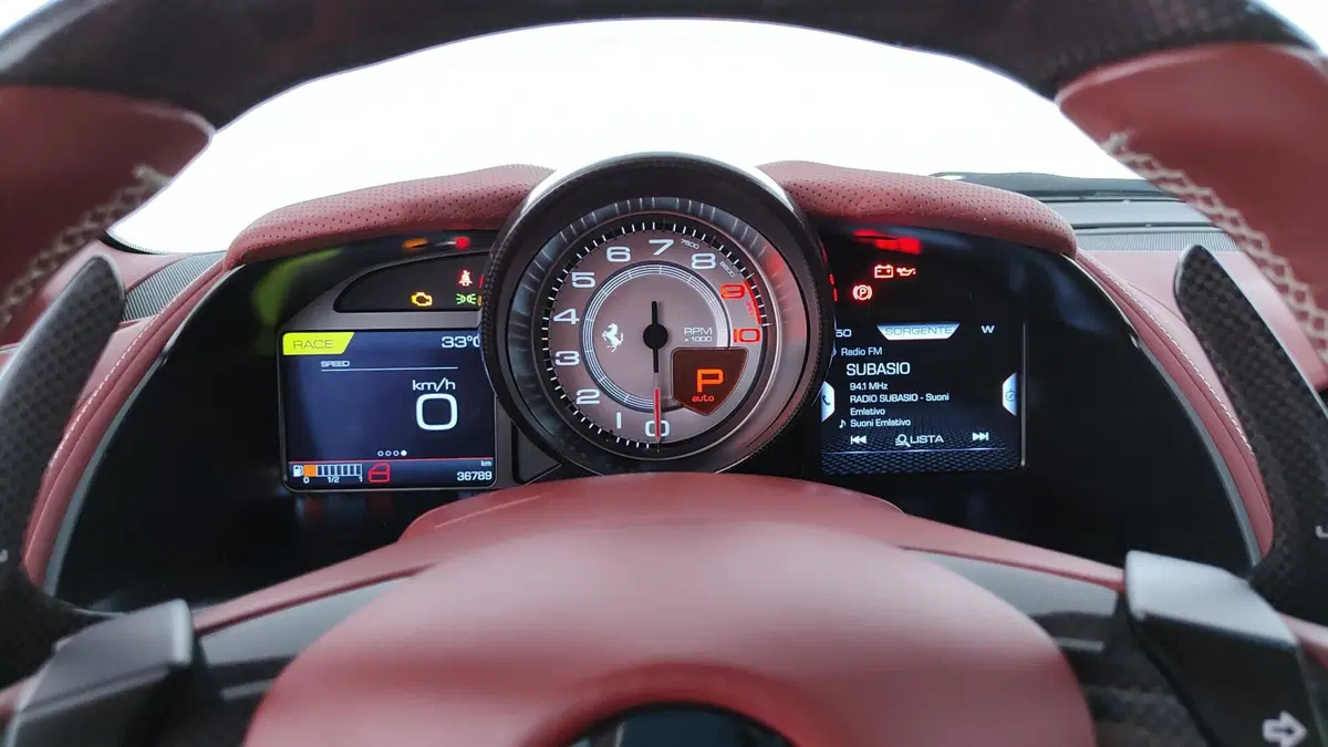 Ferrari 812 Coupé usata a Perugia (16)