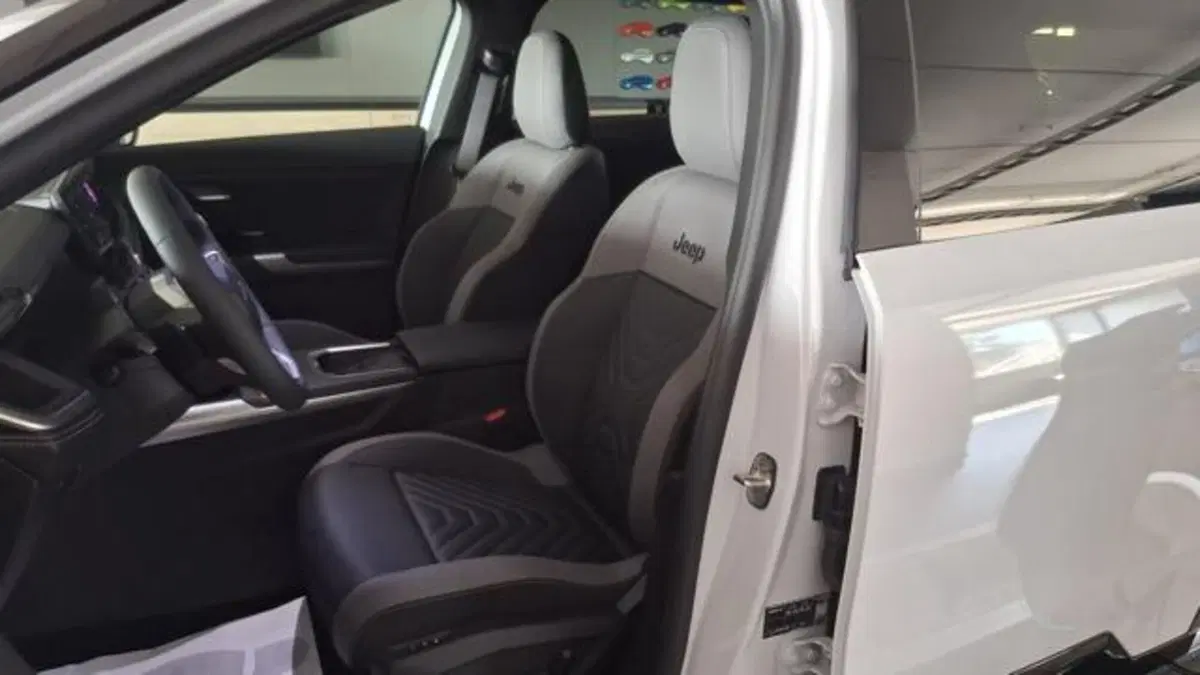 Jeep Compass nuova a Padova (6)