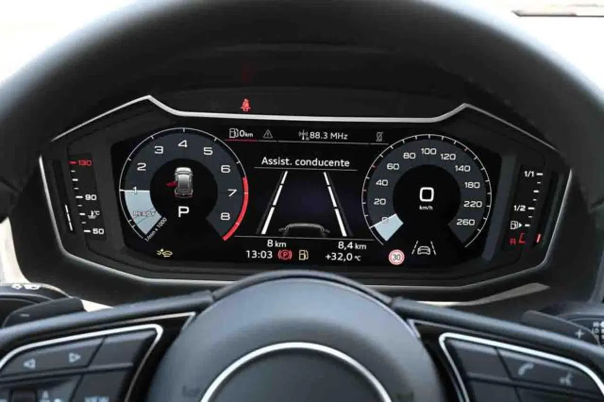 Audi A1 Sportback nuova a Torino (13)