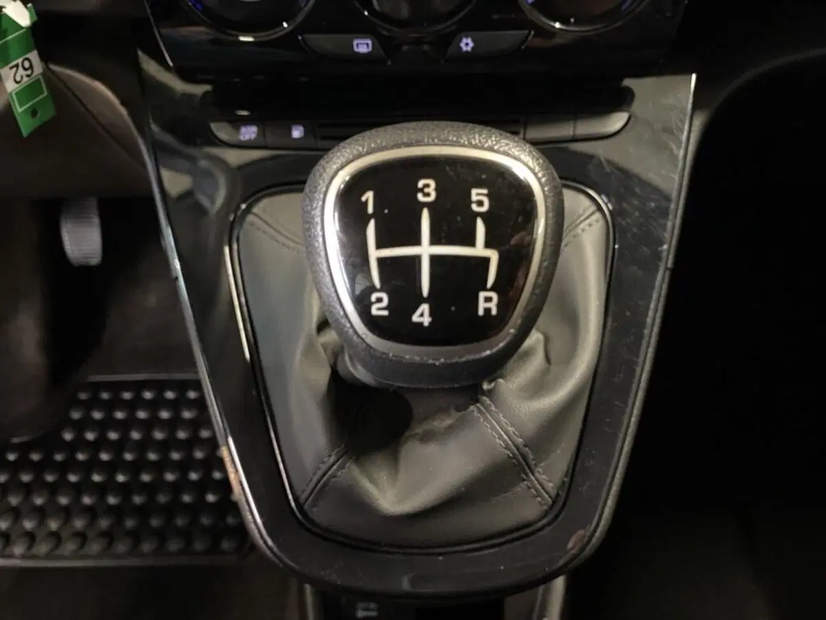 Lancia Ypsilon usata a Torino (12)