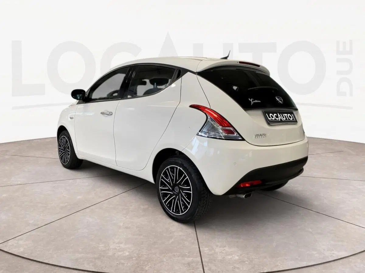 Lancia Ypsilon usata a Torino (5)