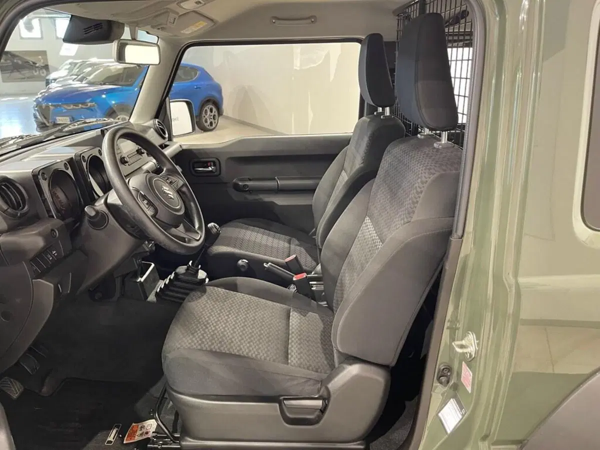 Suzuki Jimny usata a Sondrio (8)