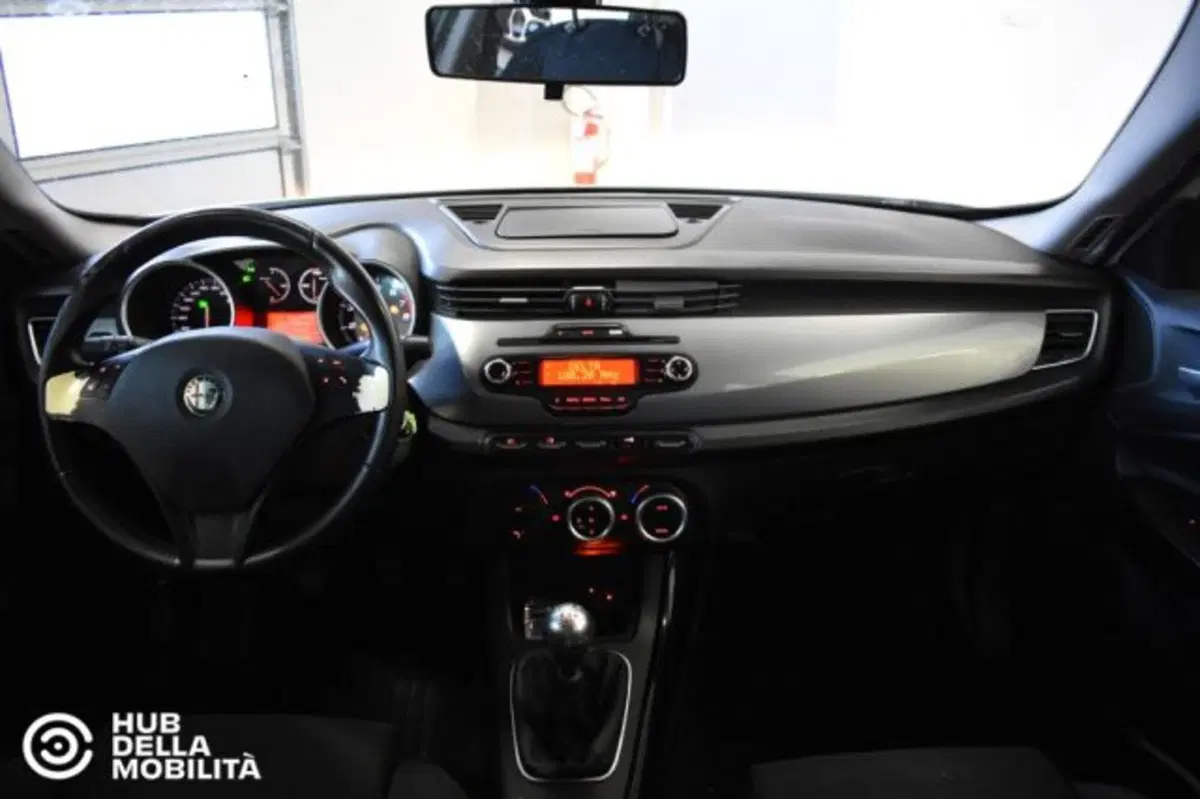 Alfa Romeo Giulietta usata a Perugia (10)
