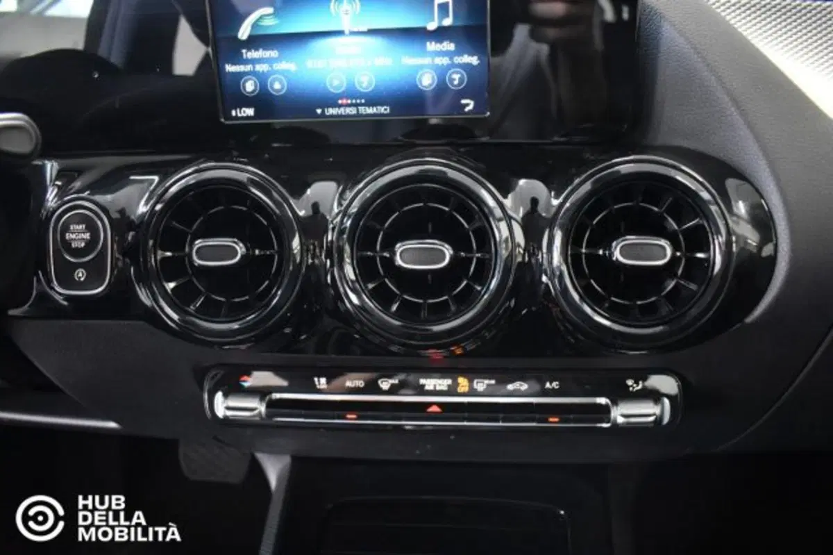 Mercedes-Benz GLA SUV usata a Perugia (12)
