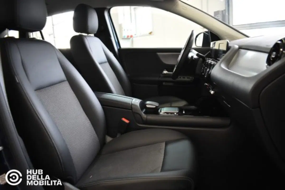 Mercedes-Benz GLA SUV usata a Perugia (18)